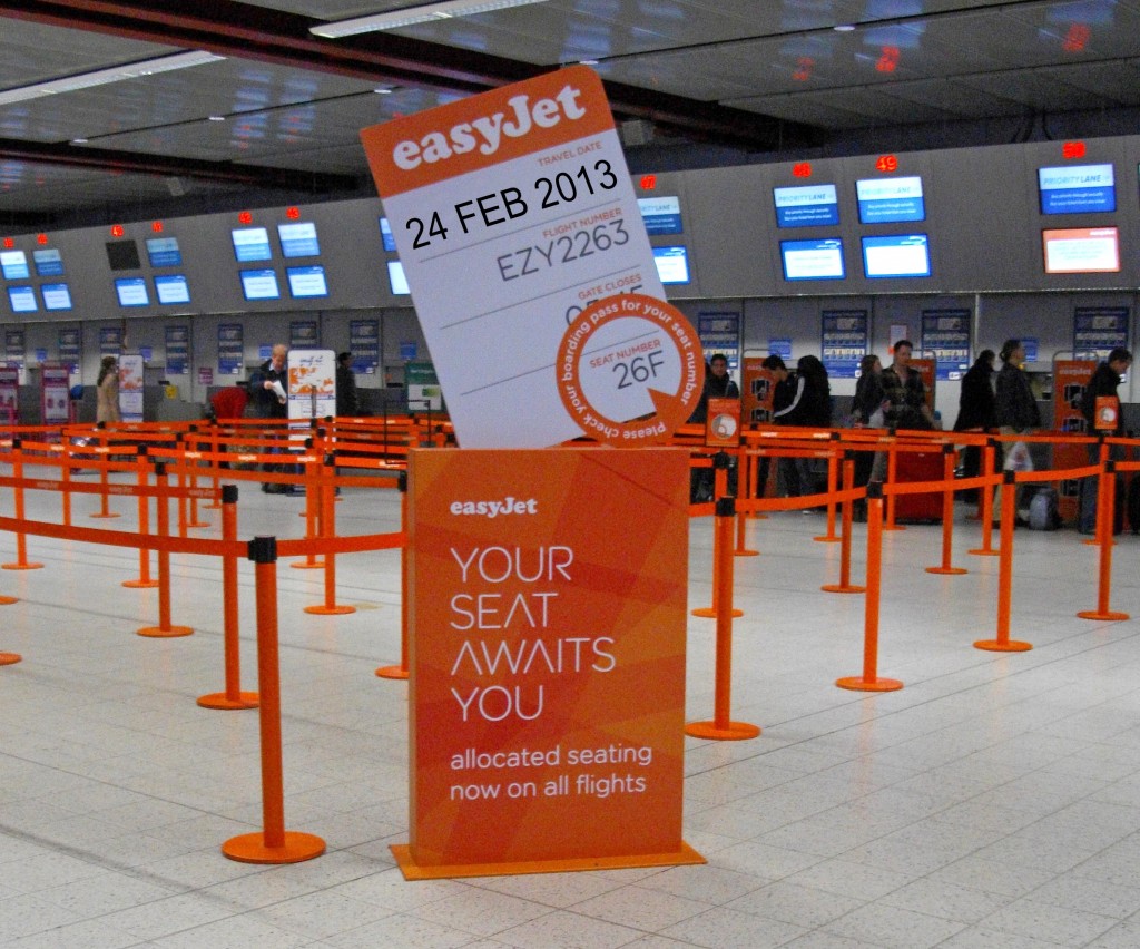 easyjet_queue